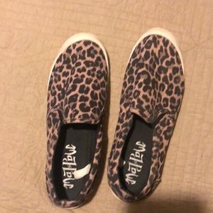 Leopard/cheetah print slip on sneakers